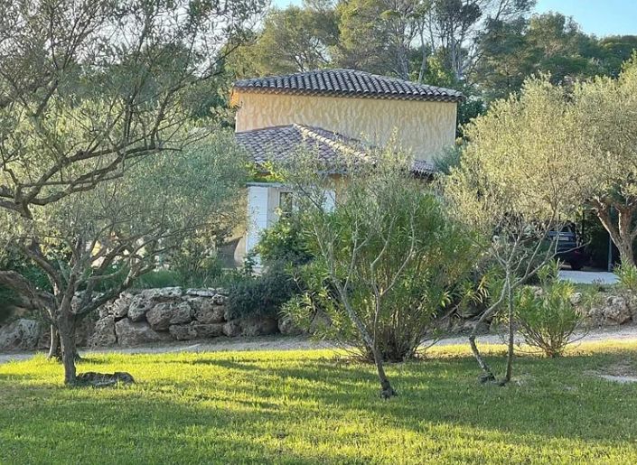 Image No.2-Maison de 4 chambres à vendre à Saint-Antonin-du-Var