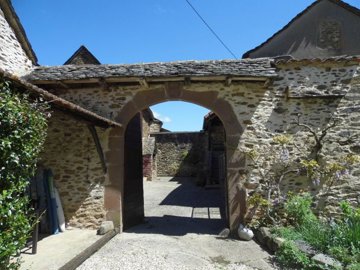 ba46245a3f3c2aa45975dab60bae9ade5cb6512268192