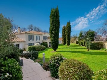 a04f882b6773a5b93ecc7bd28f9b65b78c98bb2f9f257