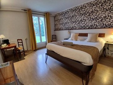 42de7adb3f317b1884cb4633225f90bad897e8a7f0257