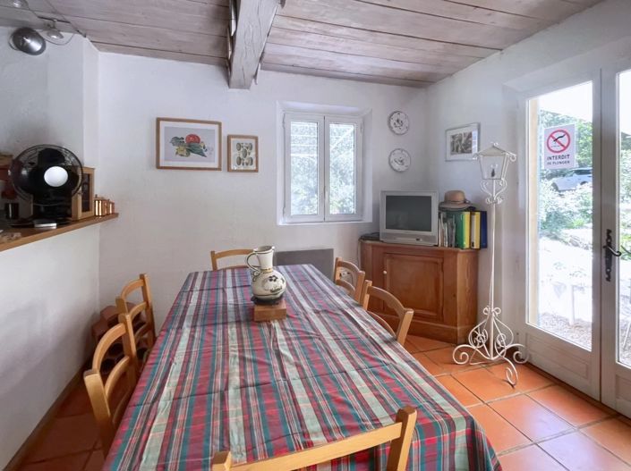 Image No.6-2 Bed House for sale