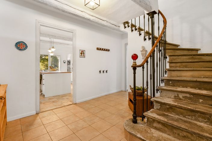 Image No.15-7 Bed House for sale