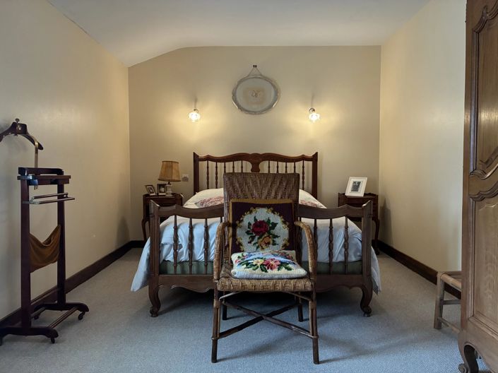 Image No.12-3 Bed Farmhouse for sale