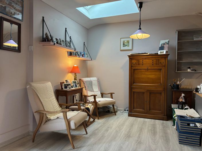 Image No.14-3 Bed Farmhouse for sale