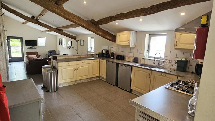 Image No.14-12 Bed House for sale