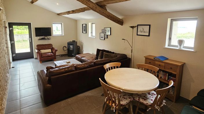 Image No.15-12 Bed House for sale