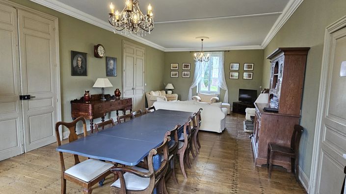 Image No.4-12 Bed House for sale