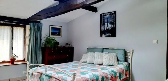 Image No.15-8 Bed House for sale