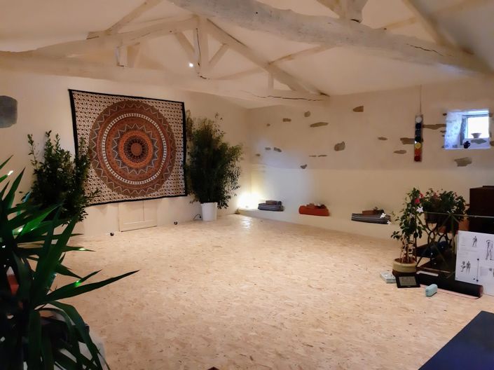 Image No.3-8 Bed House for sale