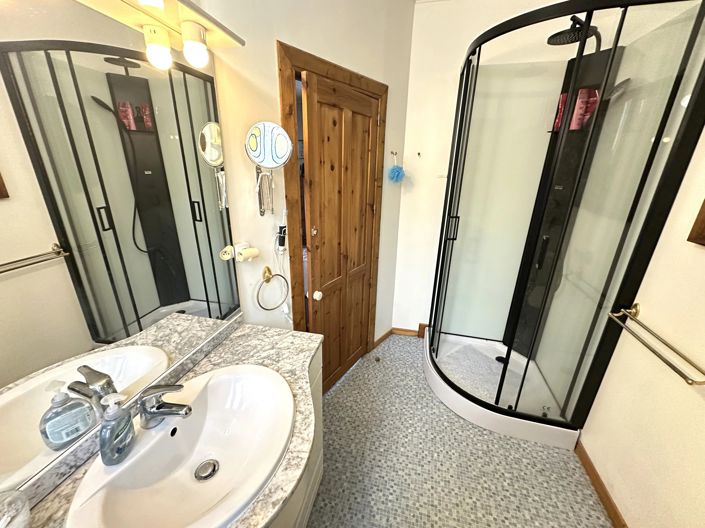 Image No.11-6 Bed Village House for sale