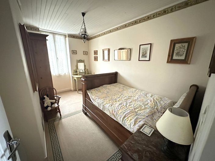 Image No.13-6 Bed Village House for sale