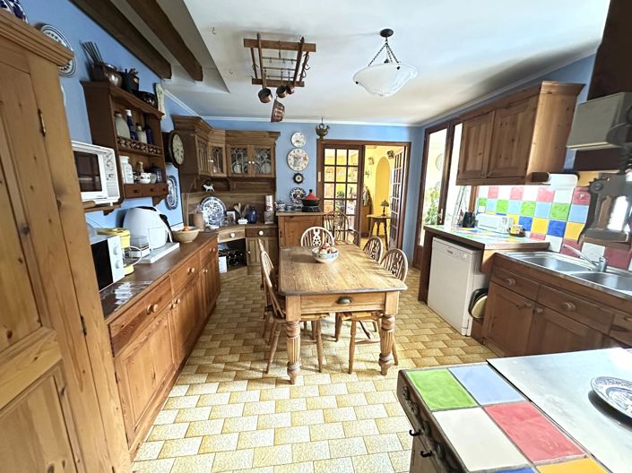 Image No.4-6 Bed Village House for sale