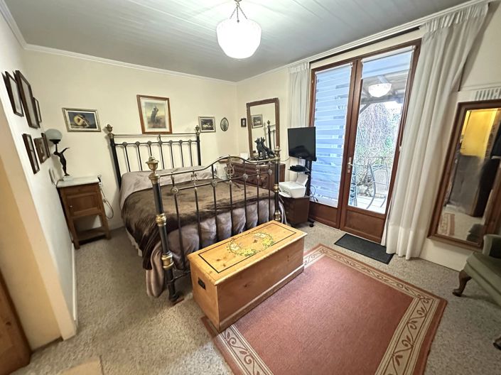 Image No.7-6 Bed Village House for sale