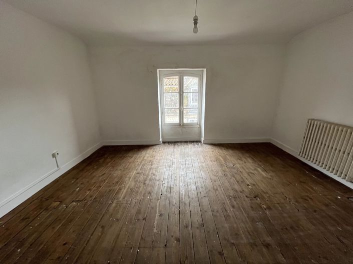 Image No.10-2 Bed House for sale