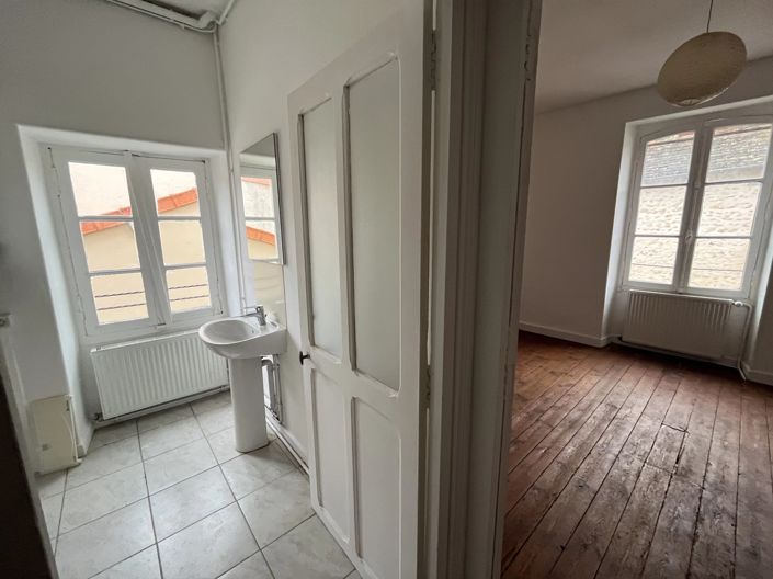 Image No.11-2 Bed House for sale