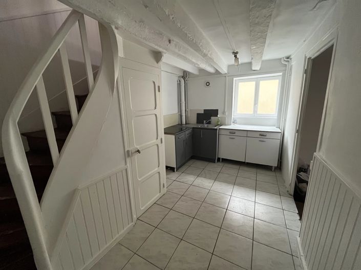 Image No.3-2 Bed House for sale