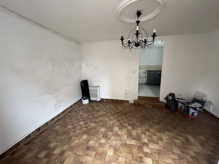 Image No.6-2 Bed House for sale