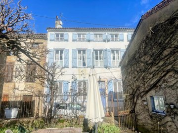 89cff836f3afdbafe1c131a269267c1629c0d5a5a8403