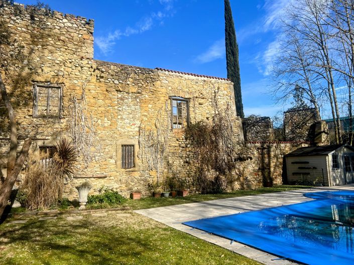 Image No.14-10 Bed House for sale