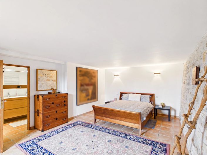 Image No.9-3 Bed House for sale