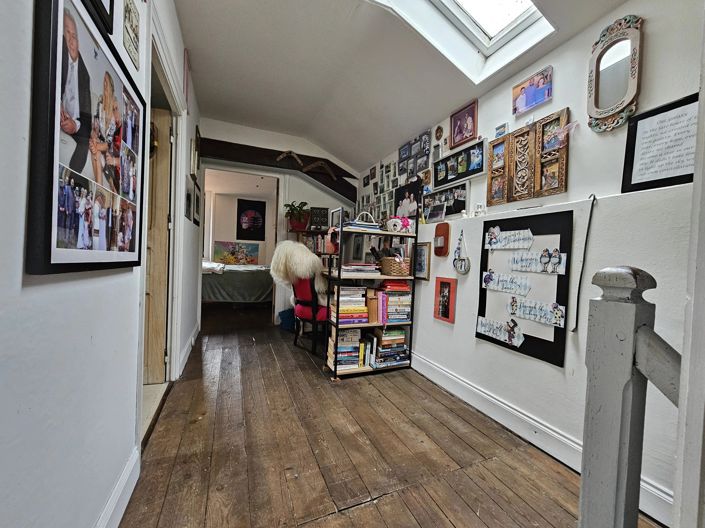 Image No.10-2 Bed Village House for sale