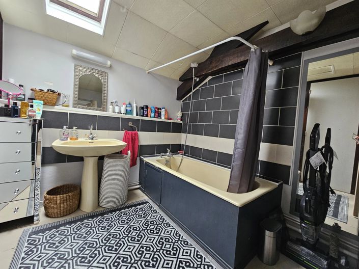 Image No.9-2 Bed Village House for sale