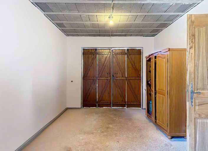 Image No.8-3 Bed House for sale