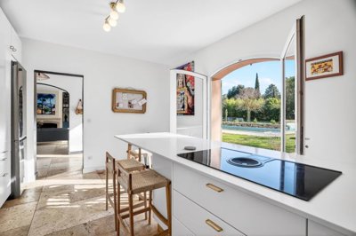 4d946f7eb96659cb75655e04f35e601e70af994e80409