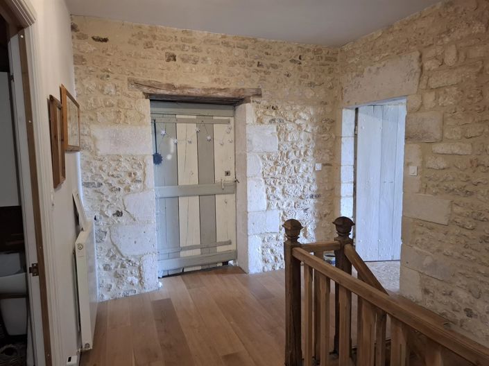 Image No.8-4 Bed House for sale