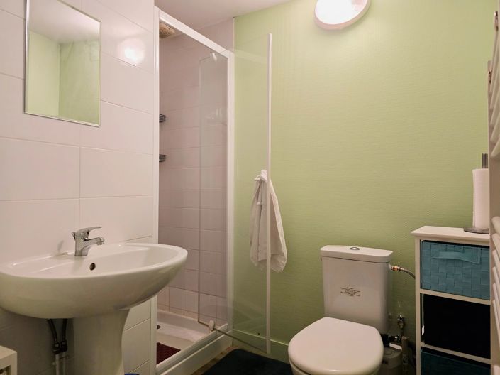 Image No.10-1 Bed House for sale