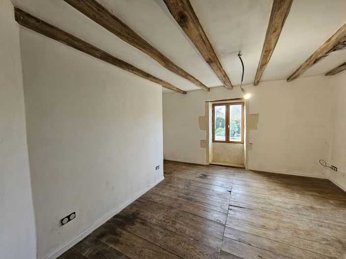 Image No.15-4 Bed Village House for sale