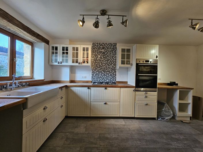 Image No.2-4 Bed Village House for sale