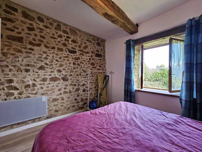 Image No.7-4 Bed Village House for sale