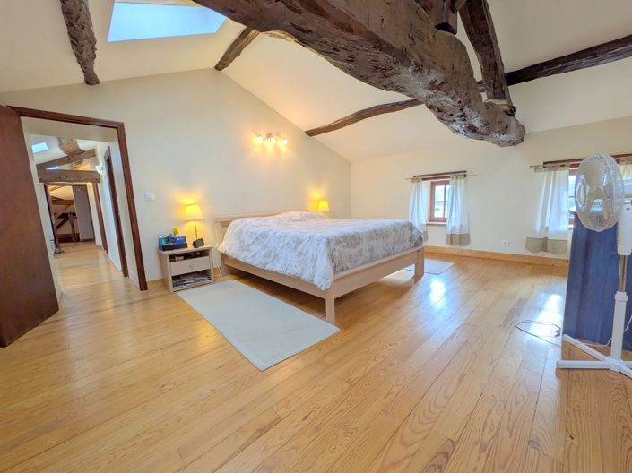 Image No.13-4 Bed Village House for sale