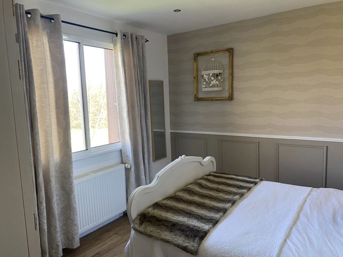 Image No.7-5 Bed House for sale