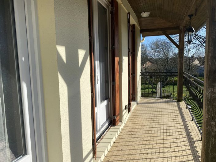 Image No.9-5 Bed House for sale