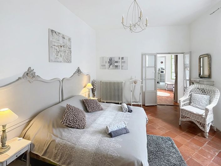 Image No.10-7 Bed House for sale