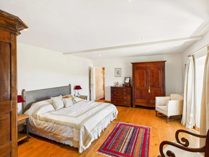 Image No.12-5 Bed House for sale