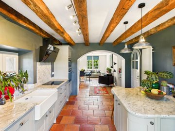 d20cdb6fc64f063accd6c4b59853f8e0ce8b5aec41192