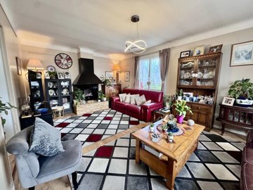 bc096dccf1bd17b584ae3c43280e18f7262db7fc3e403