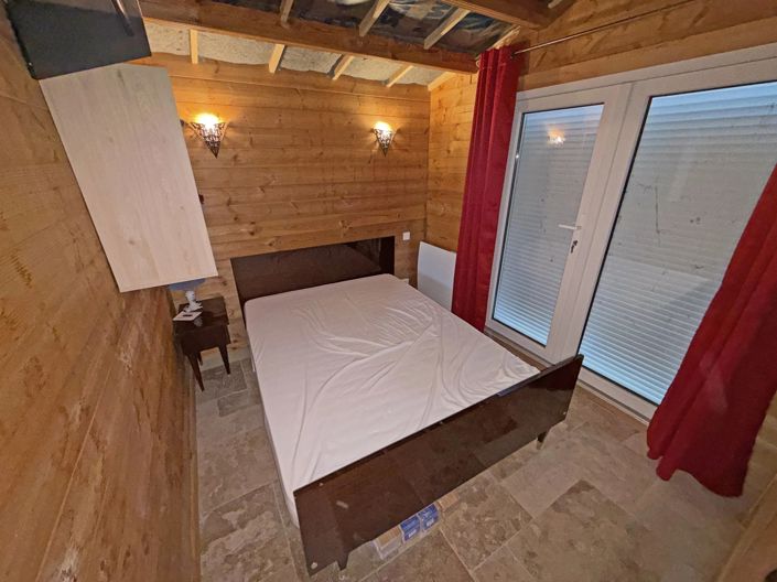 Image No.6-2 Bed House for sale