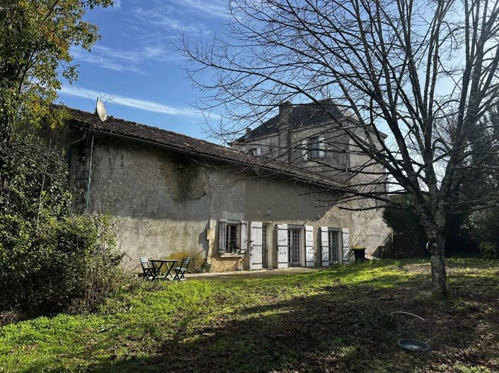 Barbezieux-Saint-Hilaire, House