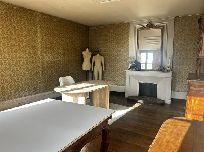 Image No.7-4 Bed House for sale