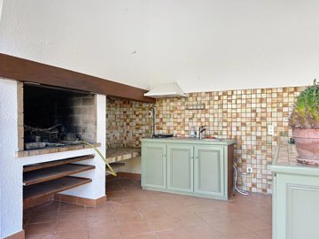 d1f9748b23b5364aaece8e563c8035fd4eb3fbe2f7334