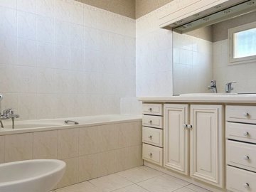 f76bed19b2839d517ea4a841a936242522c7847624334