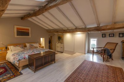 e28ec85f6cfa24a48a95489c4c1a8c224d4ef5cd8e409