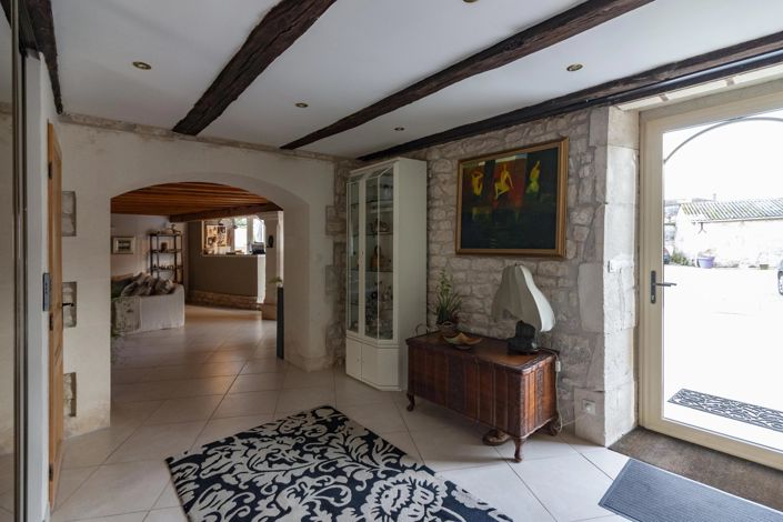 Image No.7-3 Bed House for sale