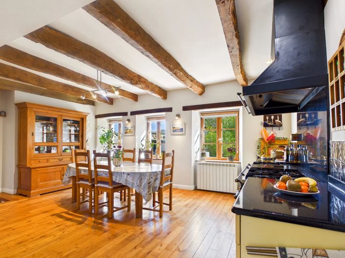 Image No.5-7 Bed House for sale