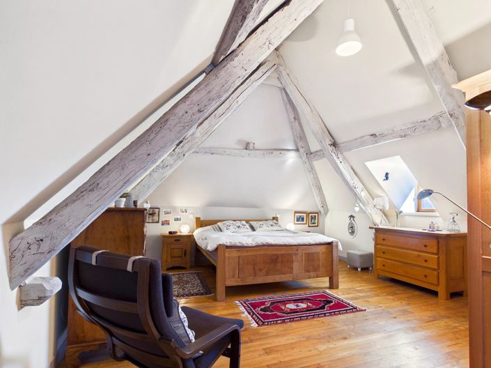 Image No.8-7 Bed House for sale