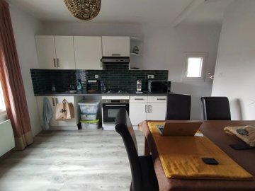 be457523315283bd6d9940aa8d78cf9a3e3e03a99d326